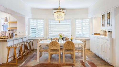 Venice House | Venice Veranda by AvantStay