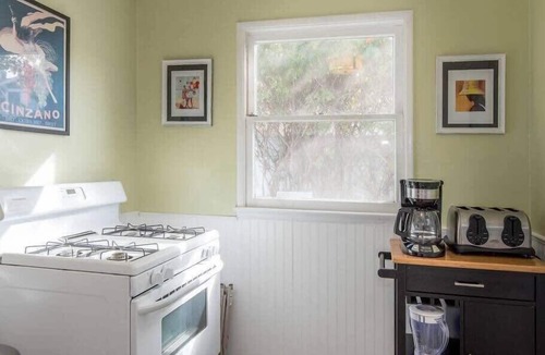 Pierpont Bay House | Ventura Beach Cottage: Long/Short Term Available
