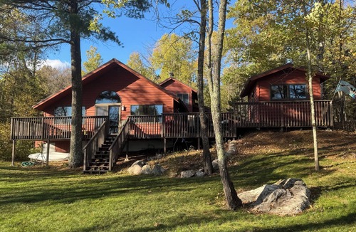 Cook Cabin | Vermilion Lakeside Cabin w/Sauna, 2 Docks, AC, Fast Wifi, EV Charger and Kayaks