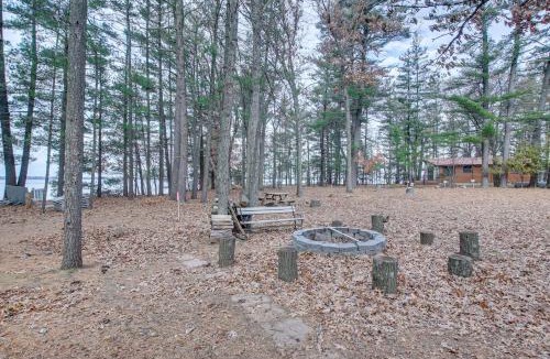 Friendship House | Versatile Castle Rock Lake Home with Fire Pit!