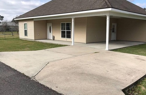Belle Rose House | Very Clean & Beautiful Home in a very quiet neighborhood.
