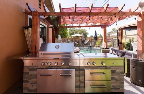 Simi Valley Apartment | Very Cute Simi Valley 1 Bedroom Guest Apartment w/pool