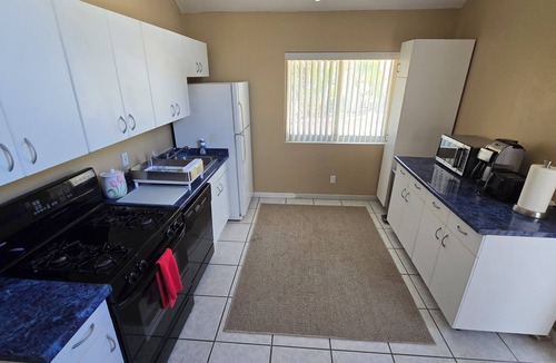 Simi Valley House | Very Private Guesthouse + Loft for 6 on a Very Private wooded 3 acr Gated Estate