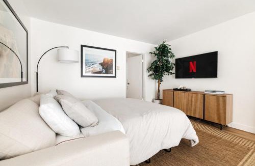 Mar Vista Apartment | Vibrant Stay in LA