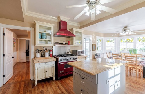 Paso Robles House | Victorian Estate, Two Houses, Sleeps 30! 11 Bedrooms, 7 Baths & Tennis court