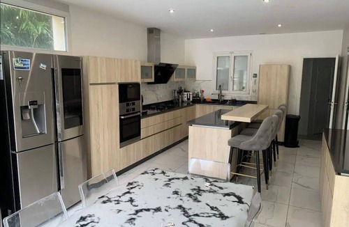 Saint-Witz Villa | Villa de 280 m2 Avec Piscine Très Luxueuse à 20mn de Paris
