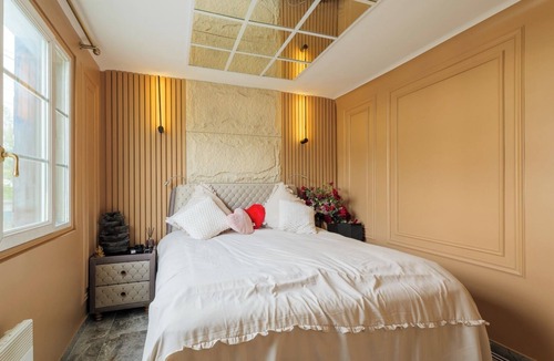Goussainville Cabin | Villa layra Upscale haven of peace