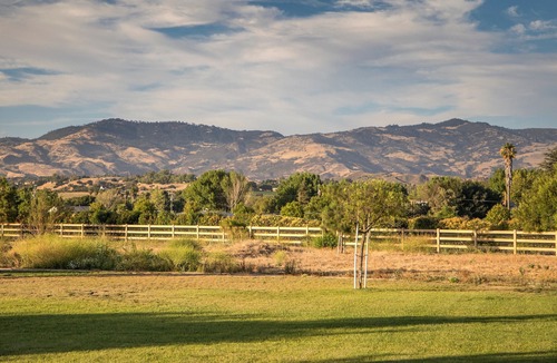 Santa Ynez House | Vineyard Retreat - 10 Acres, Amazing Views w/ Tennis Court in Santa Ynez