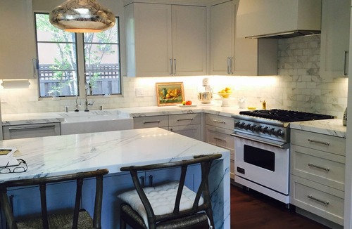 St. Helena House | Vineyard View Walk to Downtown SH