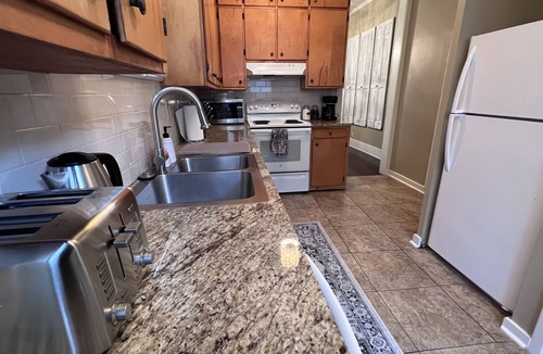 Baton Rouge House | ☆ Vintage Downtown Shotgun Home by LSU ☆ Washer/Dryer ☆ Se Habla Espanol
