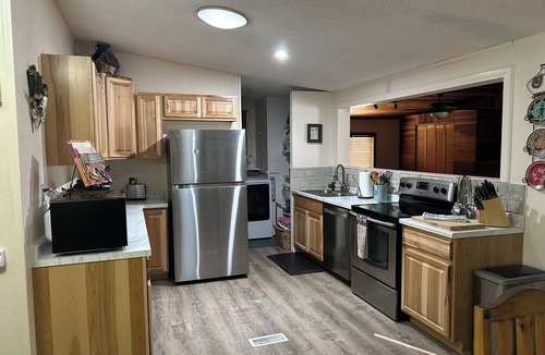 Pahrump House | Wagon Wheel Ranch-2 Houses-Great for Families DVNP