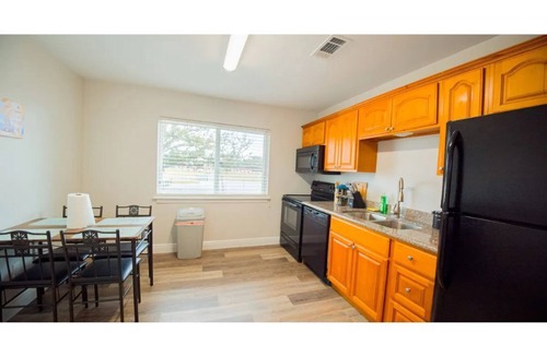 Biloxi House | 🔥WALK 2 BEACH❤️ | SLEEPS 6 & NEARBY GO KART