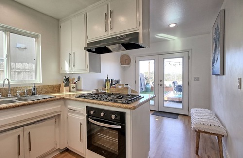 Oxnard House | Walk to Beach - 2 bed/1 bath unit located in The Dunes