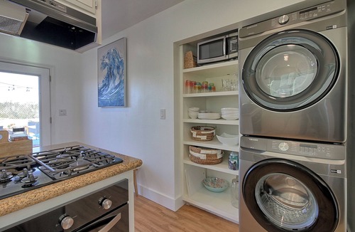 Oxnard House | Walk to Beach - 2 bed/1 bath unit located in The Dunes