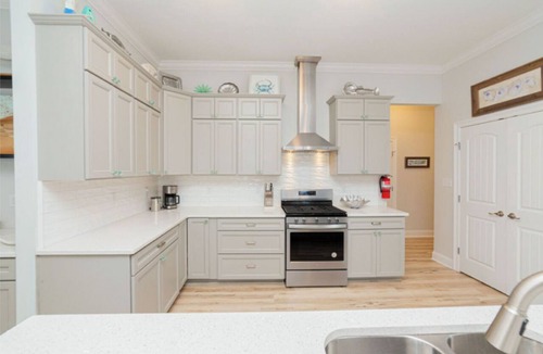 Waveland House | Walk to Beach!- 3BR/2BA- Golf cart to Downtown BSL