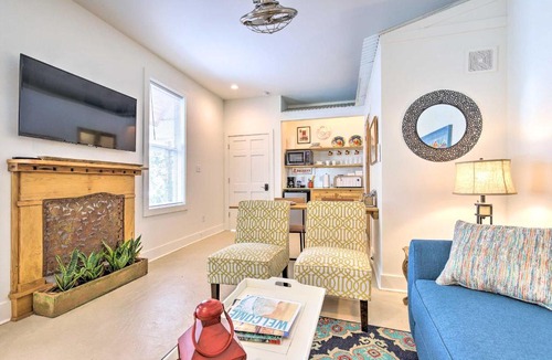 Old Town Apartment | Walk to Beach from Chic Old Town Apartment w/Yard