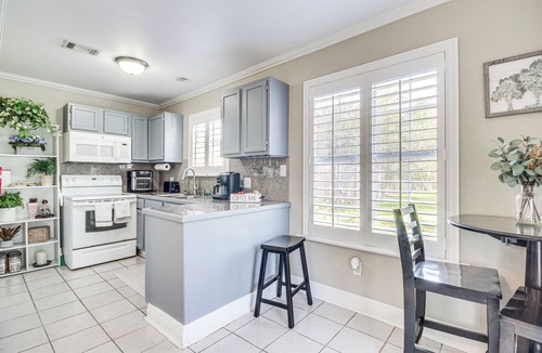 Waveland Cottage | Walk to Beach: Waveland Retreat w/Yard!