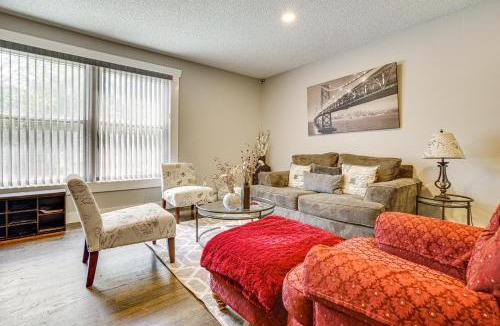 Whittier House | Walk to Bites & Whittier Park: Uptown Getaway!