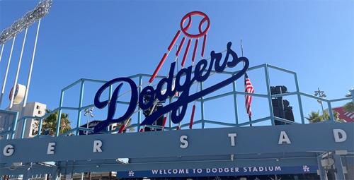 Downtown Los Angeles Apartment | Walk to Dodger Stadium Studio Near Hollywood DTLA