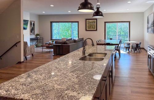 Lake Shore House | Walk to Gull Lake! Spacious Family Home w/Deck