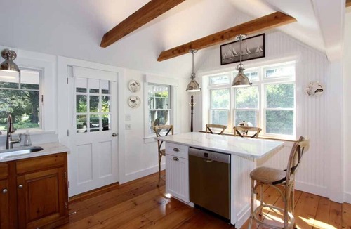 East Orleans Cottage | Walk to Nauset from this Cozy Cottage! (1206)