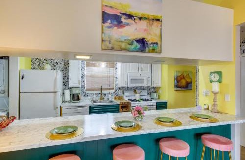 Biloxi Apartment | Walk to Ocean: Family Biloxi Haven w/Pool & Patio