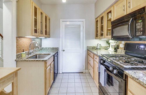 Old Town West House | Walk to Old Town: Chic Alexandria Abode w/Patio!