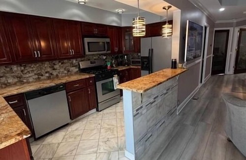 South Philadelphia House | Walk to Stadiums & Concerts, Roof Deck, 2BR/2BA