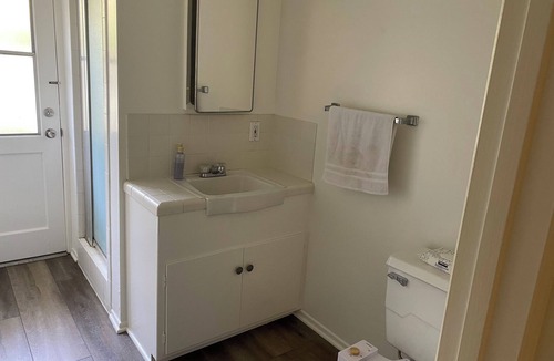 Oxnard Shores House | Walk to waves from lovely 3 bed 2 bath house