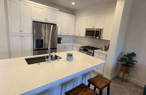 Otay Ranch House | Walkable 3-bedroom townhome in Otay Ranch Chula Vista