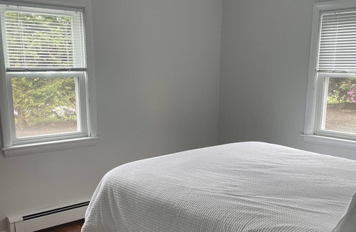 Chatham Cottage | Walking distance to downtown, CBI, Fish Pier, Veteran's Field, and beaches.