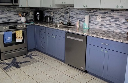 Pascagoula House | Walking distance to beach and park with privacy Fenced yard