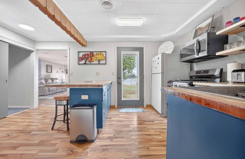 Duluth Cabin | Water's Edge on Island Lake, Heirloom Vacations