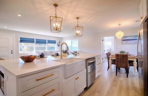 West Dennis House | Water Views, Access to Grand Cove!