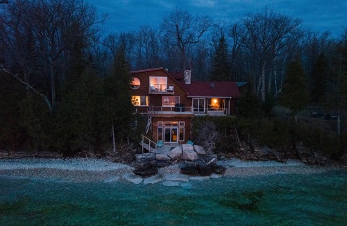 Gills Rock Cabin | Waterfront Escape at the Tip of Door County