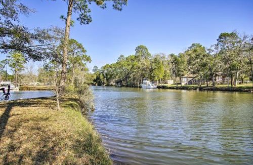 Foley House | Waterfront Foley Area Home - 15 Mi to Gulf!