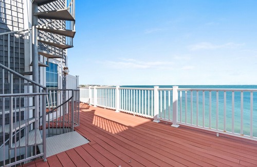 Falmouth Heights House | Waterfront Luxury Condo