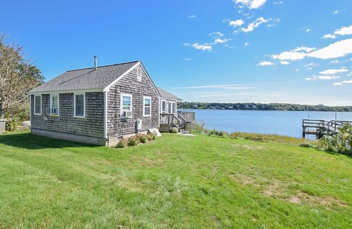 Eastham Cabin | Waterfront with Inspiring Views!