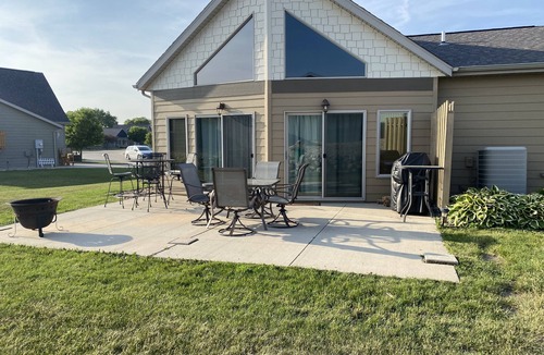 Spirit Lake Cabin | Waterpark passes included Bridges Bay Resort Arnold Park/Okoboji.