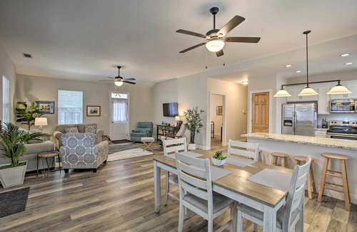 Waveland Cottage | Waveland Home Near Beach: Pets Allowed!