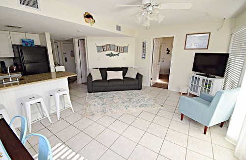 Fort Morgan Condo | Waves, Sand and Fun in the Sun!🌊 Best time of the year!