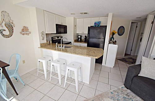Fort Morgan Condo | Waves, Sand and Fun in the Sun!🌊 Best time of the year!