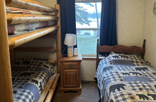 Pine River House | Welcome to Lazy Bear Lodge! Family friendly cabin on the lake.
