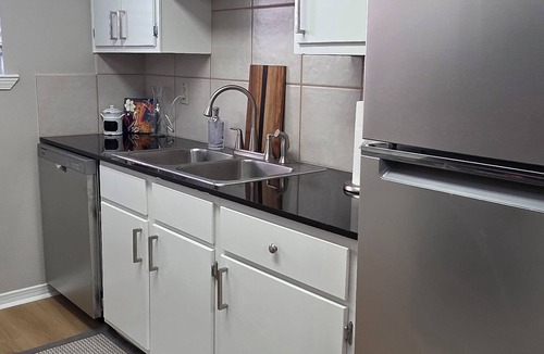Gonzales Condo | Welcome to the Little Crawfish - 2BR/1.5BA -SUPER CLEAN Condo in Gonzales LA
