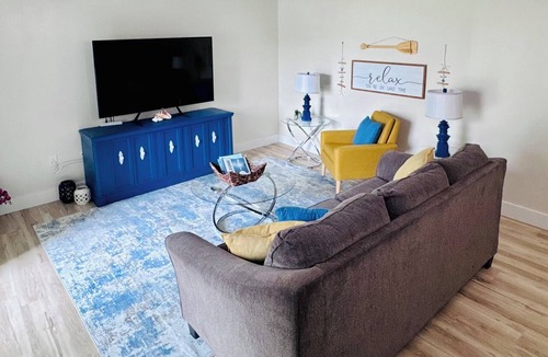 Clear Lake Condo | Welcome to your ultimate Clear Lake Get away!
