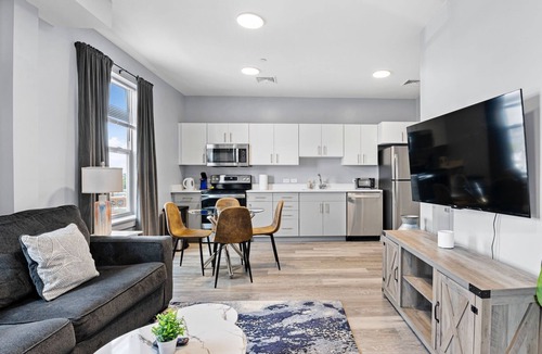 Everett Apartment | Welcoming 1BR Near Encore Boston r2k6