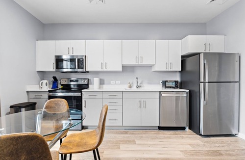 Everett Apartment | Welcoming 1BR Near Encore Boston r2k6