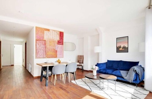 Saint-Lambert Apartment | Welcoming apartment - 3BR/6P - Near Convention