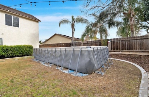 Greenacres House | "Welcoming Retreat in Bakersfield: Find Your Perfect Vacation Destination!"