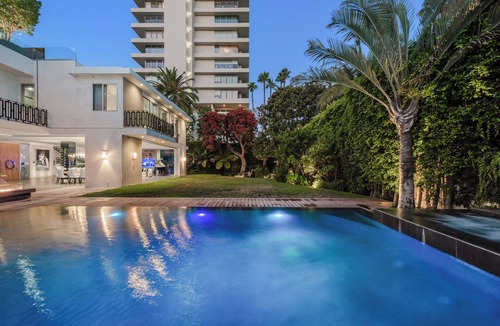 Beverly Hills Villa | West Hollywood Paradise on Sunset